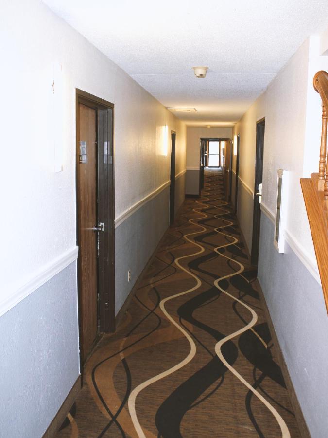 Coratel Inn & Suites By Jasper Hastings Εξωτερικό φωτογραφία