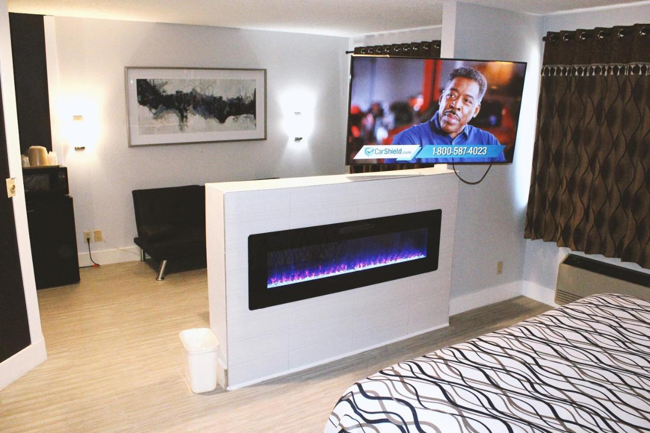 Coratel Inn & Suites By Jasper Hastings Εξωτερικό φωτογραφία